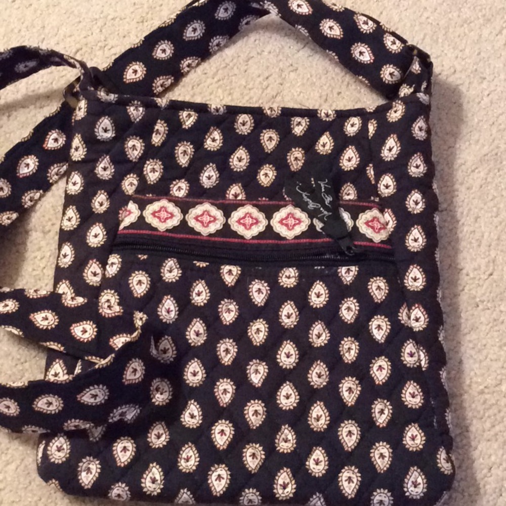 Slightly used Vera Bradley cross body bag